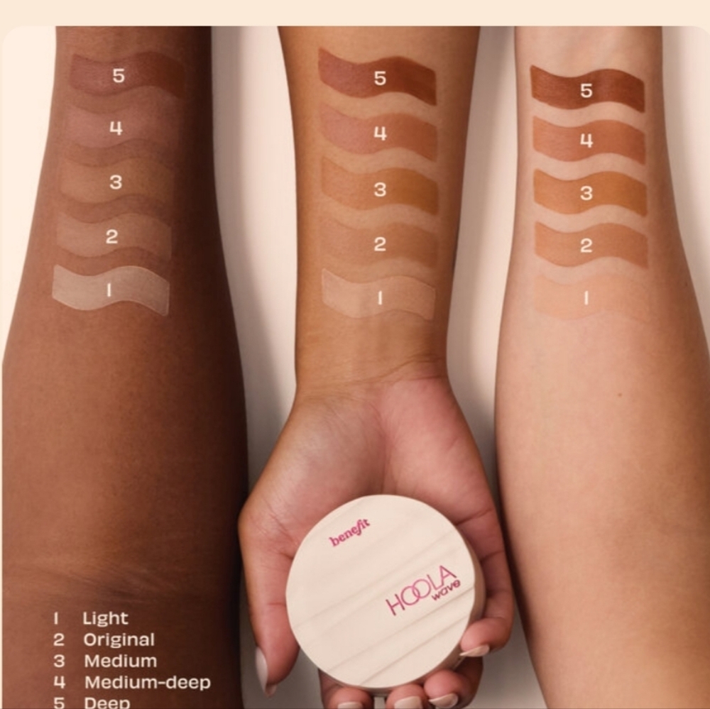 Benefit Hoola Wave Bronzing Balm In Light - Picture 5 of 5
